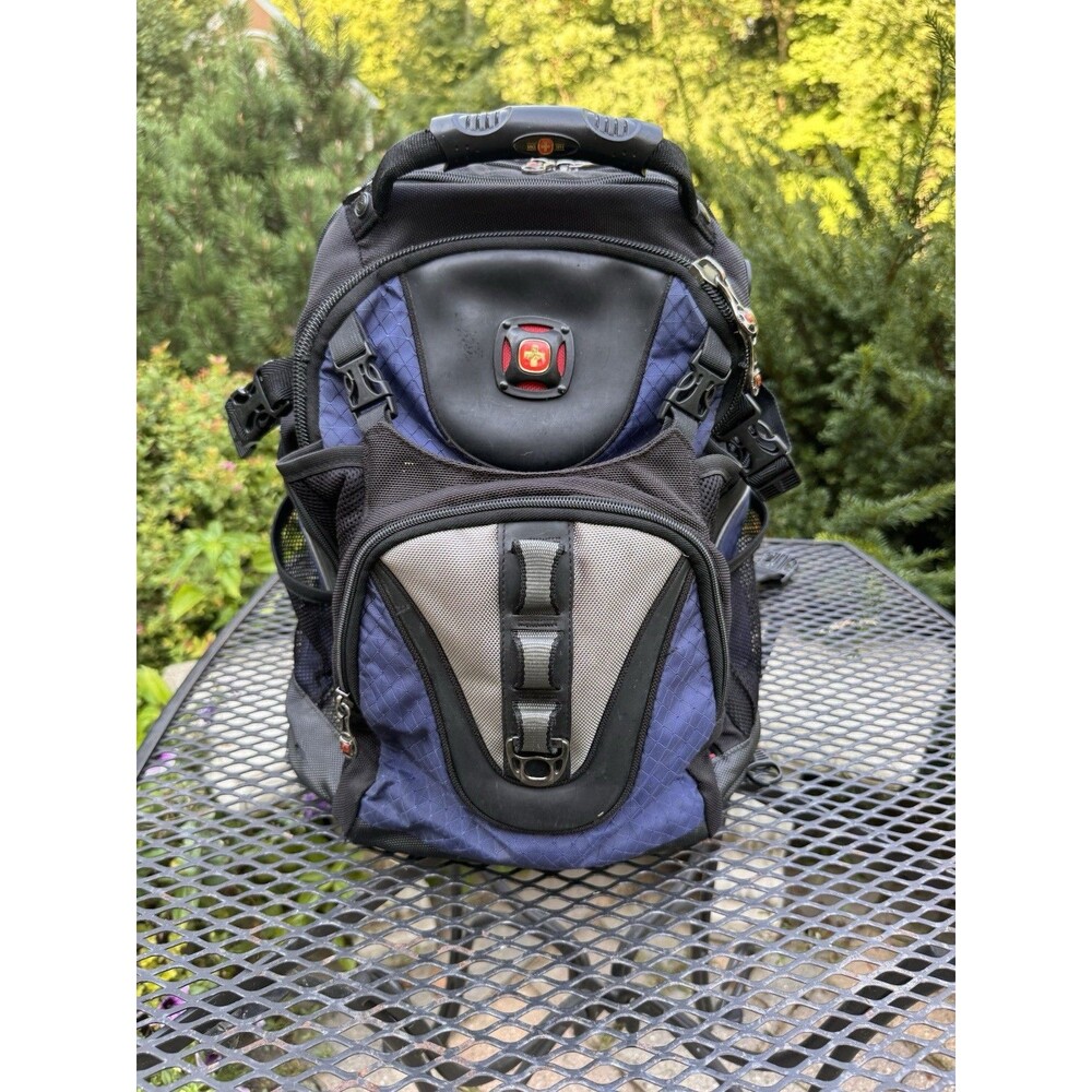 Swiss Gear Maxxum Heavy Duty Backpack School Hiking 16" Laptop Pocket Carry-On